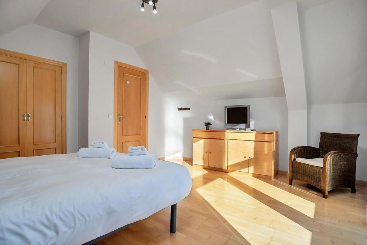 Argualas Triplex Con Piscina 潘蒂科萨 外观 照片