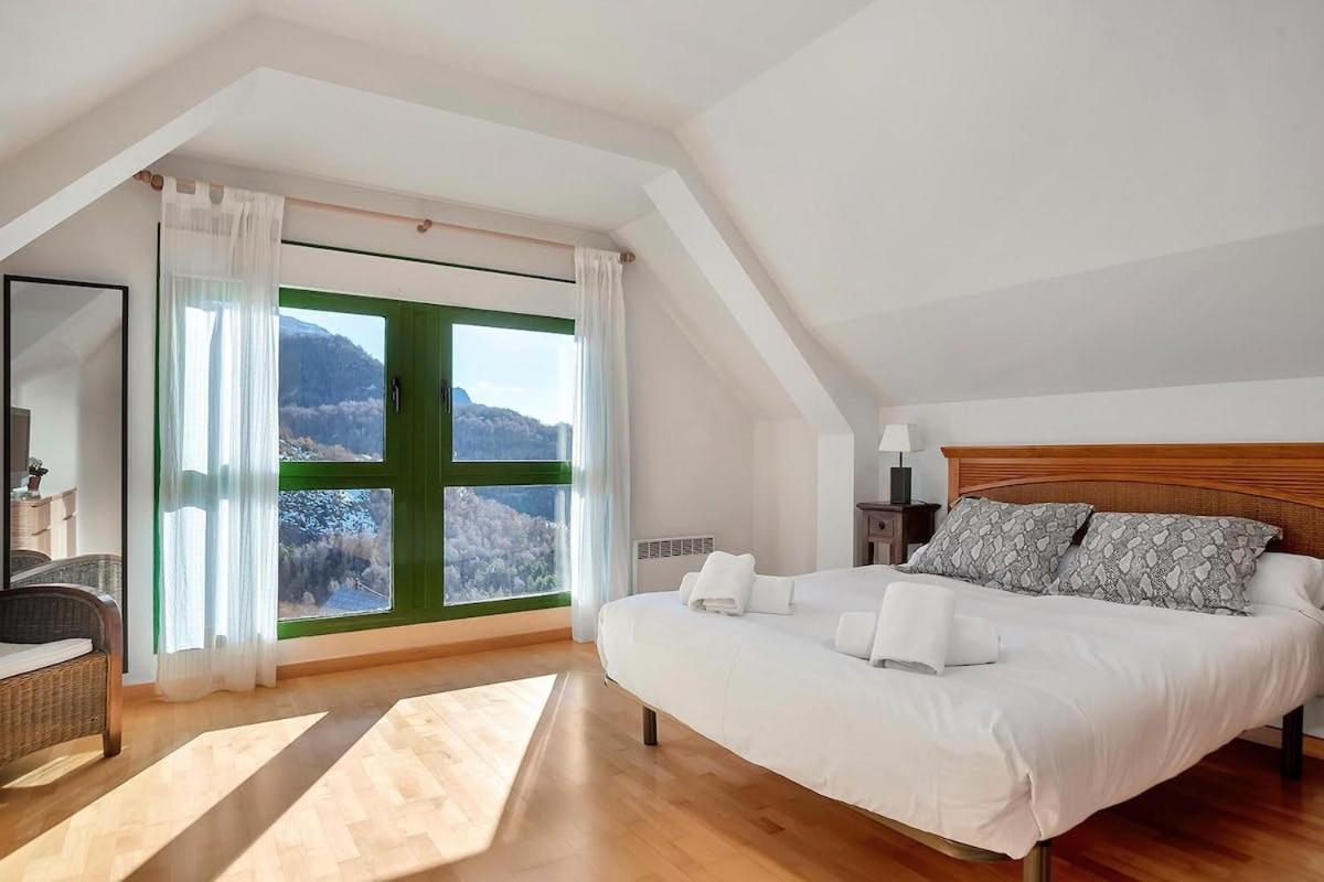 Argualas Triplex Con Piscina 潘蒂科萨 外观 照片