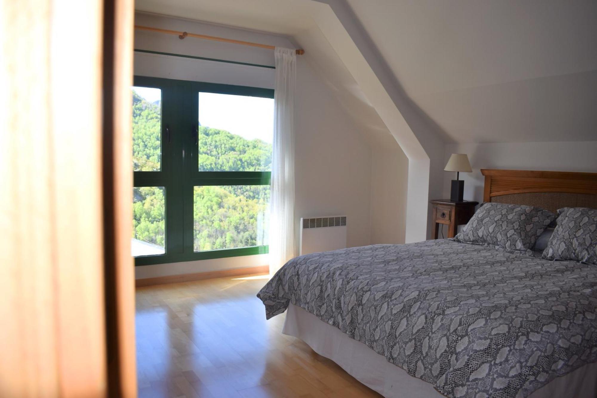 Argualas Triplex Con Piscina 潘蒂科萨 外观 照片