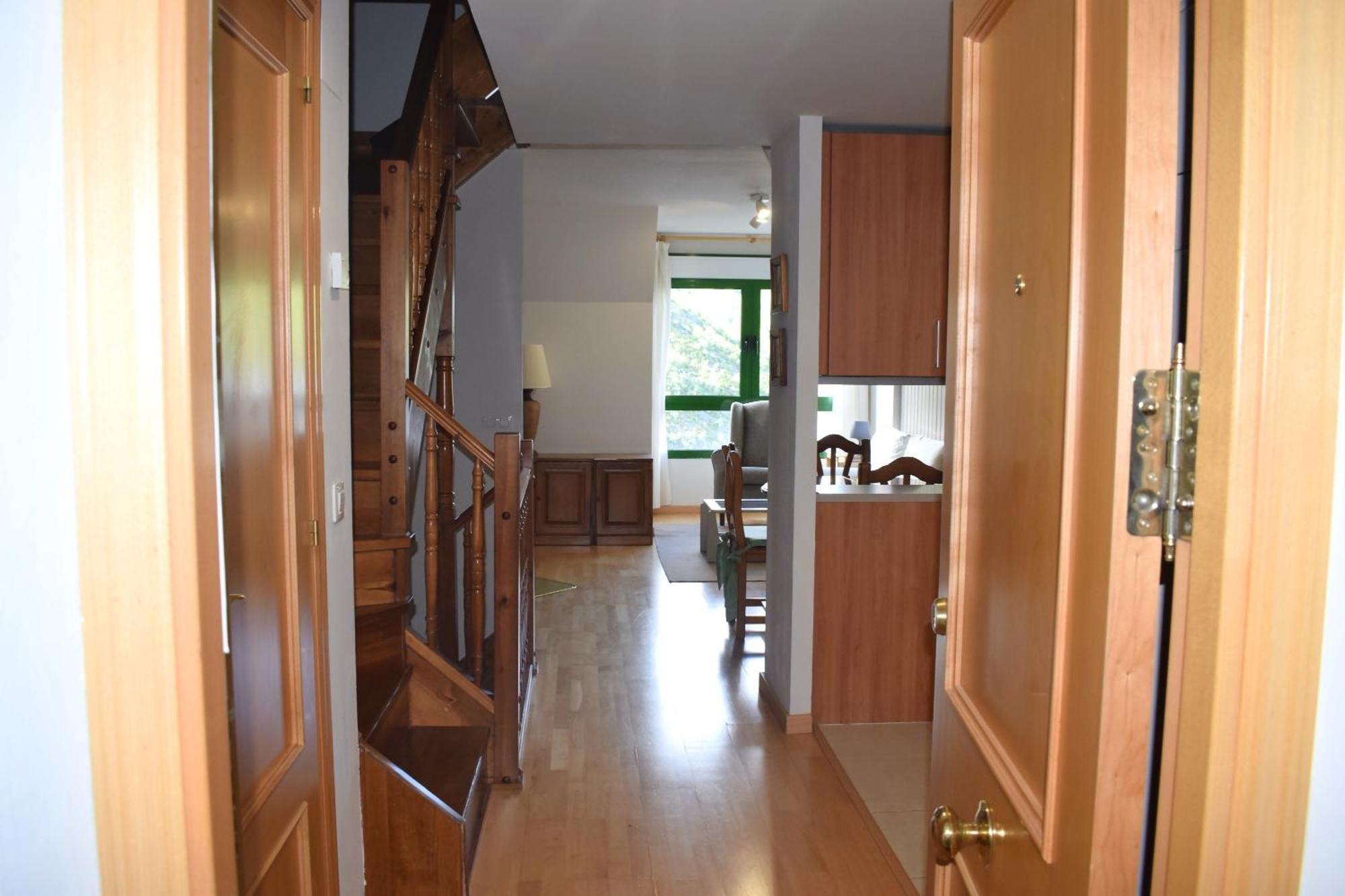 Argualas Triplex Con Piscina 潘蒂科萨 外观 照片
